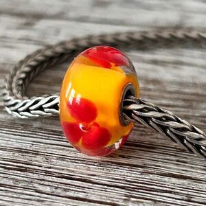 TROLLBEADS Red Flower Bead LAA 925S NEW Condition